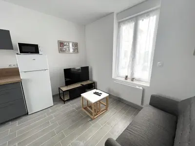 Cuisine ou kitchenette dans l'établissement 180A - Duplex T2 Tout Confort du Gond - 45 m2