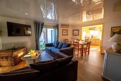 Coin salon dans l'établissement Cœur de Charente maritime, le grand horizon