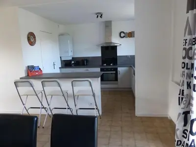 Cuisine ou kitchenette dans l'établissement Maison entre vieux port et Minimes