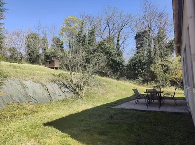 Jardin de l'établissement Maison à Poitiers - Futuroscope