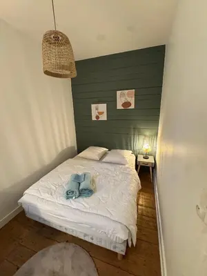 Un ou plusieurs lits dans un hébergement de l'établissement ღ Evescot - T2 cosy à deux pas du Vieux-Port