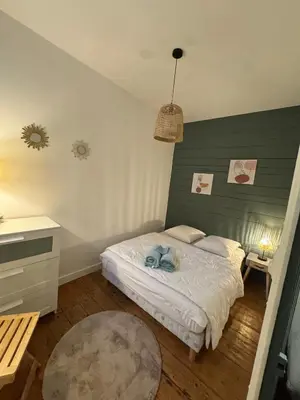 Un ou plusieurs lits dans un hébergement de l'établissement ღ Evescot - T2 cosy à deux pas du Vieux-Port