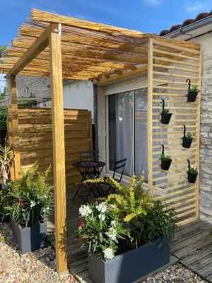 Jardin de l'établissement Au cocon de Bélice