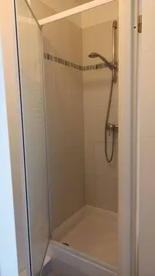 Salle de bains dans l'établissement T2 Lumineux et parking