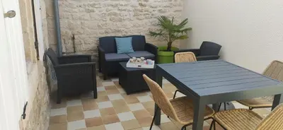 Coin salon dans l'établissement Gîte de La Ramée