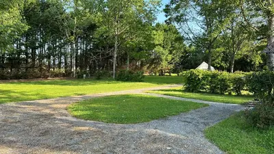 Jardin de l'établissement La Petite Cachette