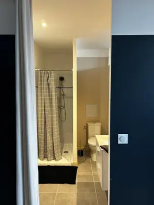 Salle de bains dans l'établissement COSA SARA
