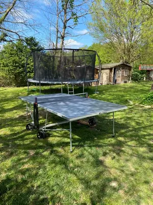 Tennis de table au sein de l'établissement Les 5 timbres ou à proximité