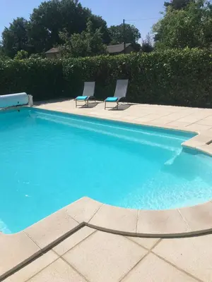 Piscine de l'établissement Les Vents d’Anges ou située à proximité