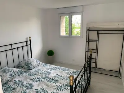 Un ou plusieurs lits dans un hébergement de l'établissement Maison 17730 Port-Des-Barques Charente-Maritime 18 rue,du phare