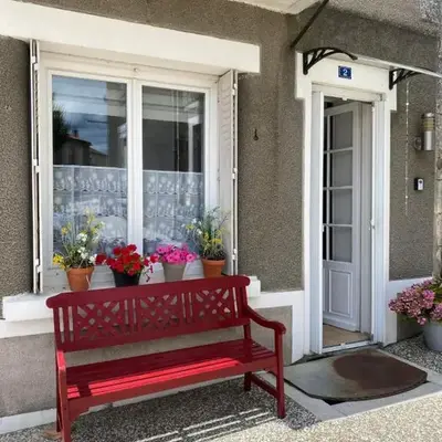 Le Petit Maison