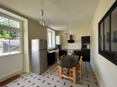 Cuisine ou kitchenette dans l'établissement Charmante charentaise