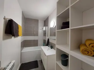 Salle de bains dans l'établissement La maisonnette du marais
