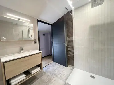 Salle de bains dans l'établissement Le240b #4