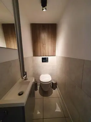 Salle de bains dans l'établissement APPARTEMENT CENTRE VILLE AU CALME JARDIN et PARKING PUBLIC