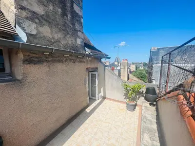 Balcon ou terrasse dans l'établissement So British ! Appart atypique et sa petite terrasse