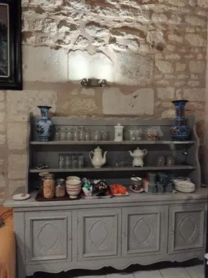 Cuisine ou kitchenette dans l'établissement Manoir Le Cristal chambres d'hotes , Futuroscope apd 35 euros