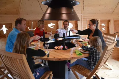 Plan de l'établissement Village Flottant de Pressac