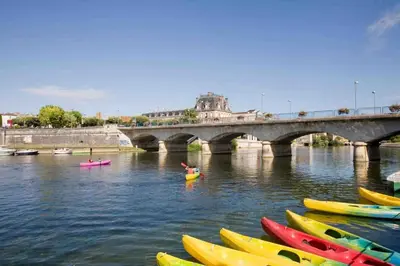 Vue sur la rivière ou le fleuve situé(e) à proximité de la maison de vacances