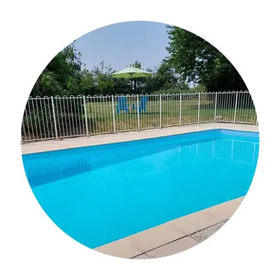 Piscine de l'établissement B&B Franglaise ou située à proximité