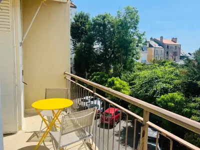 Balcon ou terrasse dans l'établissement Le Soleil Levant - Beau T3 moderne et lumineux