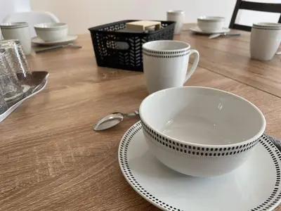 Plan de l'établissement Les Iris - Chambre Chêne - petit déjeuner