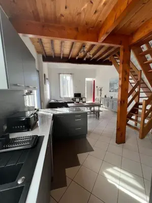 Cuisine ou kitchenette dans l'établissement La Petite Angérienne