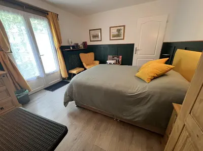 Un ou plusieurs lits dans un hébergement de l'établissement Maple Tree Chambre d'hôtes