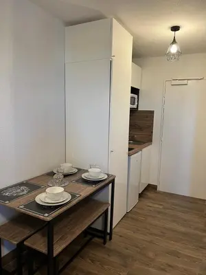 Cuisine ou kitchenette dans l'établissement HAVANA du Futuroscope