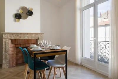 Plan de l'établissement Magnifique T2 classé trois étoiles, hypercentre Rochefort, arrivée autonome