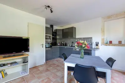 Cuisine ou kitchenette dans l'établissement Gîte LuluDine