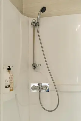 Salle de bains dans l'établissement La Perle de Cognac