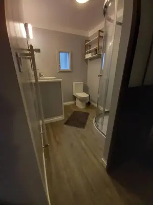 Salle de bains dans l'établissement La Grelauderie 3