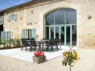 Terrasse ou espace extérieur de l'établissement La Grange de Gournay