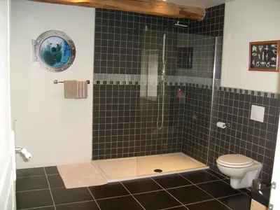 Salle de bains dans l'établissement La Grange de Gournay