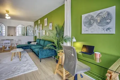 Coin salon dans l'établissement La suite végétale, spacieuse et hyper centre