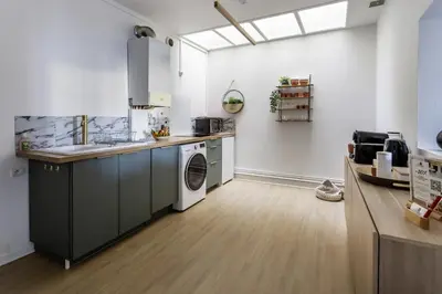 Cuisine ou kitchenette dans l'établissement La suite végétale, spacieuse et hyper centre