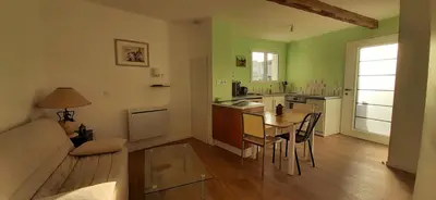Cuisine ou kitchenette dans l'établissement Gîte 35m2 - 2pers - Plus Lit d'appoint - Draps et serviettes optionnels non prévu dans le prix affiché
