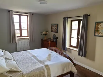 Un ou plusieurs lits dans un hébergement de l'établissement La Maison du Lac Lavaud