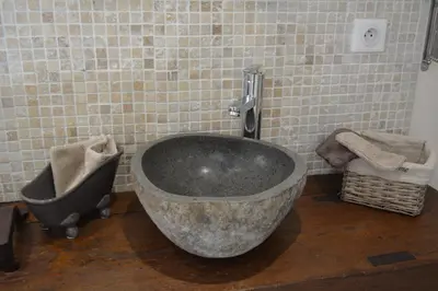 Salle de bains dans l'établissement Aux 4 Cornes - Chambre d'hôtes