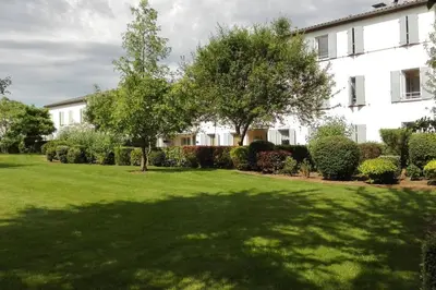 Jardin de l'établissement L'Eucalyptus