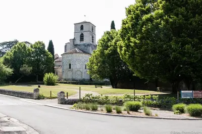 Jardin de l'établissement Camping de Bourg Charente