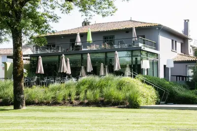 Jardin de l'établissement Camping de Bourg Charente