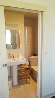 Salle de bains dans l'établissement Gîte Chez Chenon