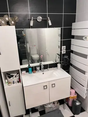 Salle de bains dans l'établissement Maisonnette proche gare très agréable