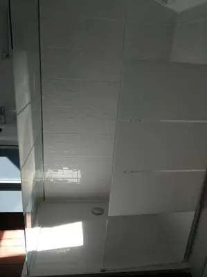Salle de bains dans l'établissement Charmante maison dans joli village