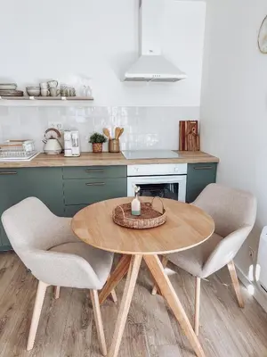 Cuisine ou kitchenette dans l'établissement Slow studio, Les Clés de l'Espoir, proche Poitiers