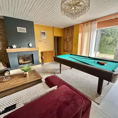 Grande Maison familiale bien équipée avec Billard