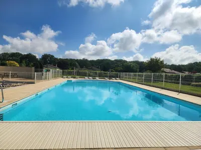 Piscine de l'établissement French Country Villas ou située à proximité