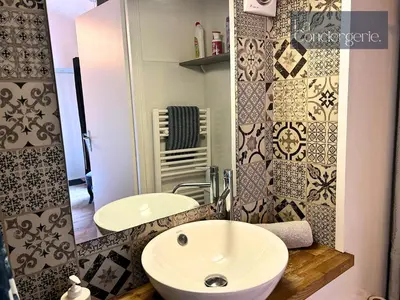 Salle de bains dans l'établissement Le Studio Augouard - Calme &Cosy
